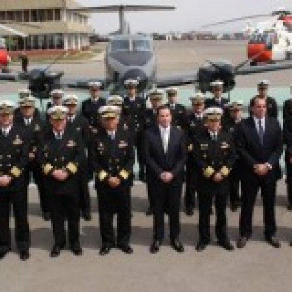 Pilot John Travolta receives Naval Aviation Wings! - John Travolta